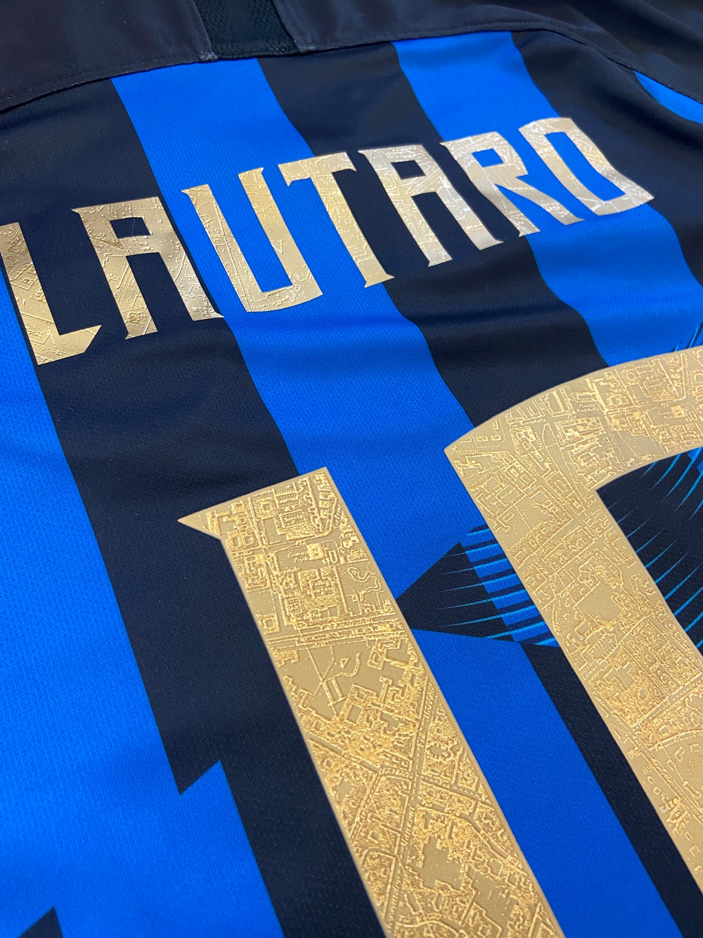 2018 2019 Inter Milan Nike Special Edition Home Football Shirt LAUTARO 10 Men's Medium