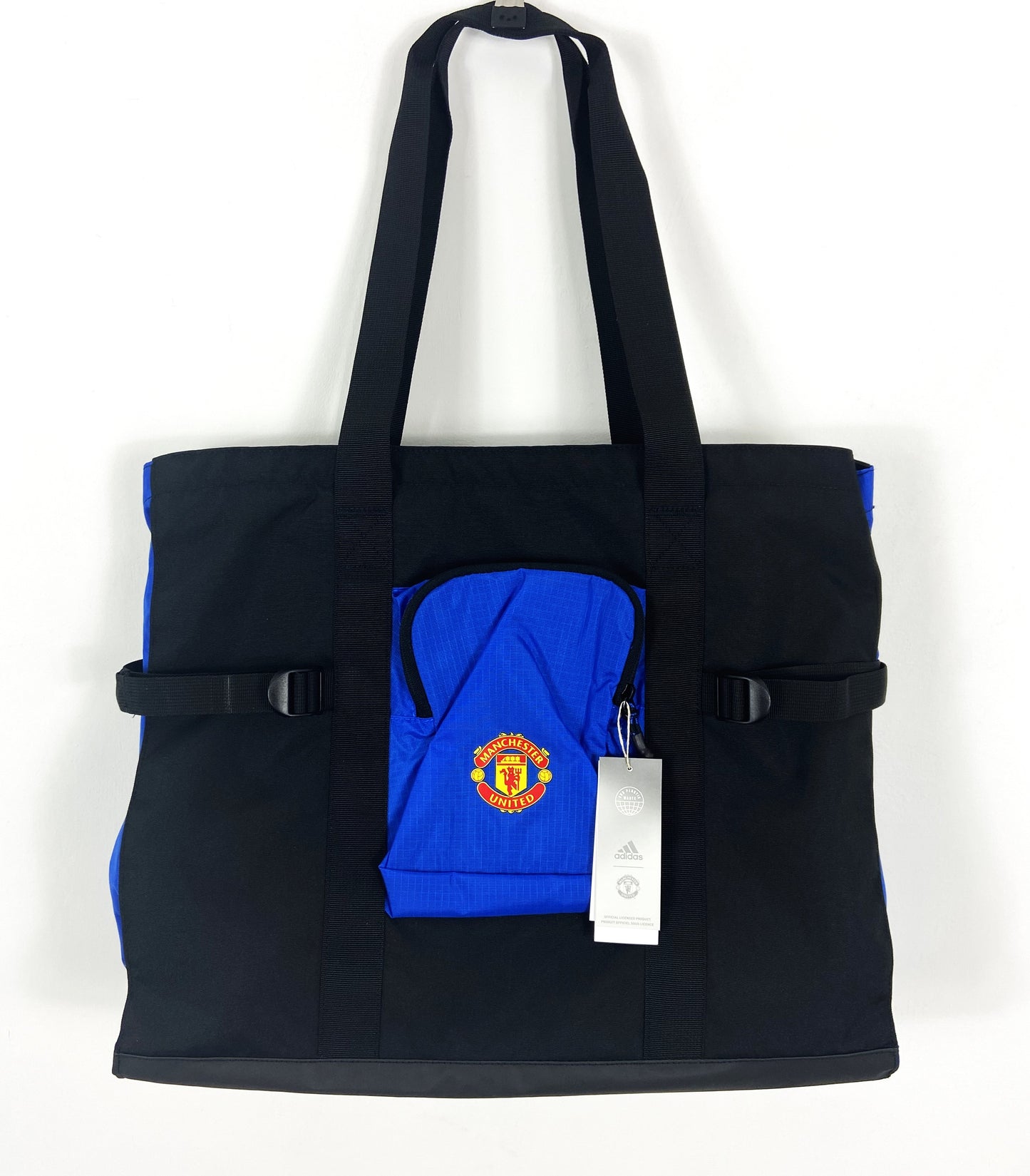 BNWT Manchester United Adidas Football Travel Bag